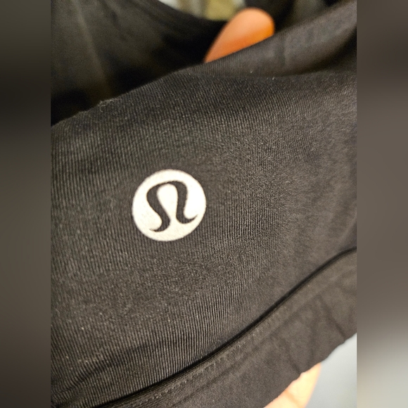 G163. Lululemon Stash It All Bra in Black - Size 12 - Picture 3 of 8